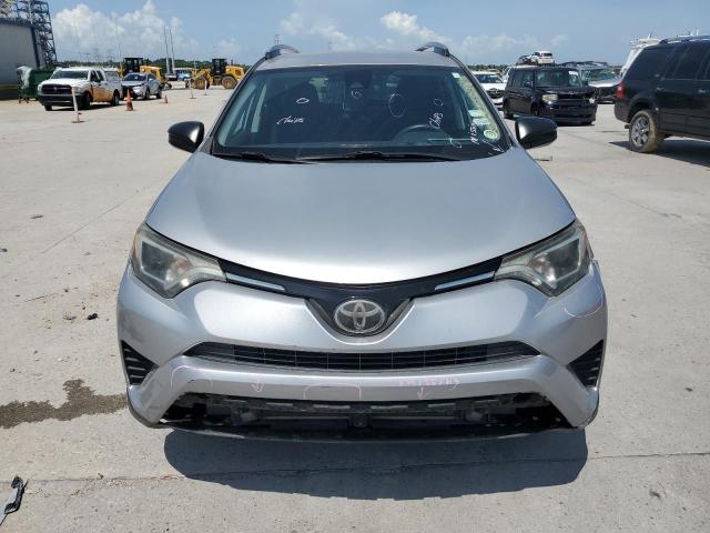 2T3ZFREVXHW365646 - 2017 TOYOTA RAV4 LE SILVER photo 5