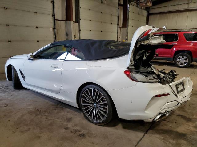 WBAFY4C02MCG01002 - 2021 BMW M850XI WHITE photo 2