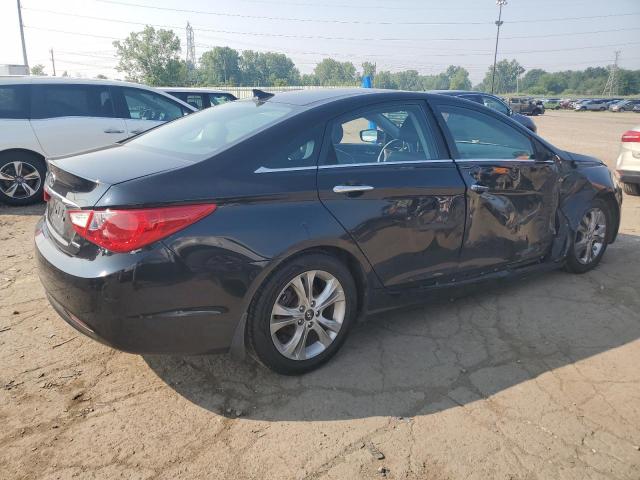 5NPEC4AC8CH463413 - 2012 HYUNDAI SONATA SE შავი ფოტო 3