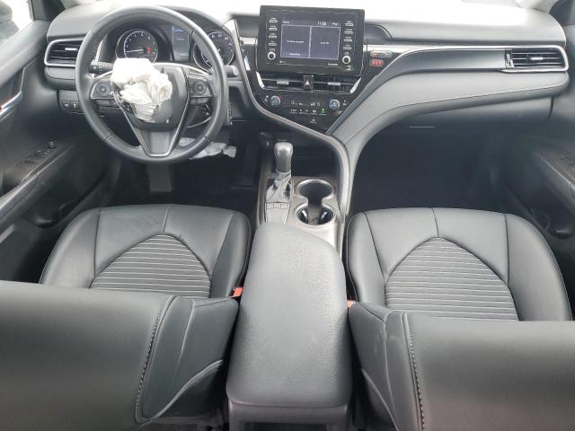 4T1G11AK9NU711810 - 2022 TOYOTA CAMRY SE SILVER photo 8