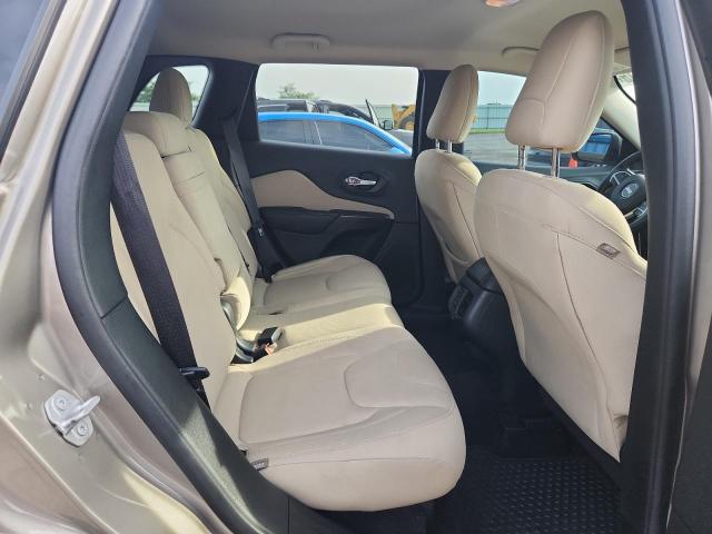 1C4PJMCS7GW332072 - 2016 JEEP CHEROKEE LATITUDE TAN photo 10