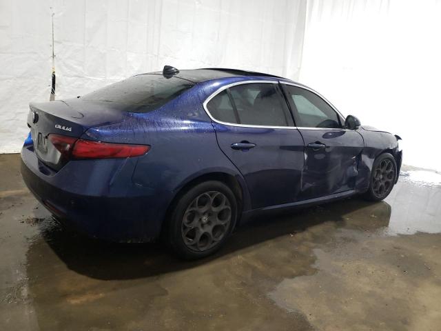 ZARFAEDN5H7546604 - 2017 ALFA ROMEO GIULIA Q4 蓝色 照片 3