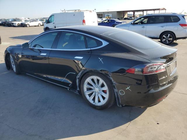 5YJSA1E20JF261458 - 2018 TESLA MODEL S Սև լուսանկար 2