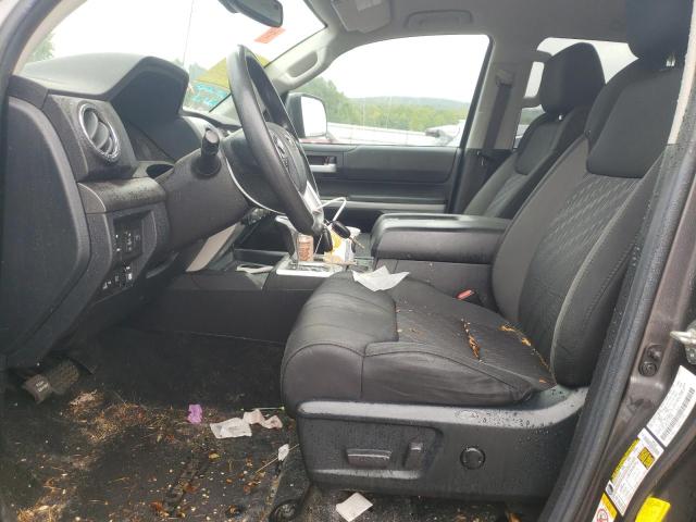 5TFUY5F14JX714357 - 2018 TOYOTA TUNDRA DOUBLE CAB SR/SR5 GRAY photo 7