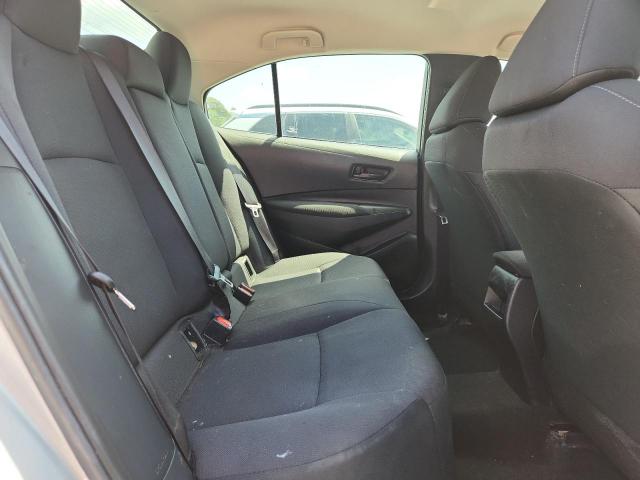 5YFEPMAE6NP336123 - 2022 TOYOTA COROLLA LE SILVER photo 10