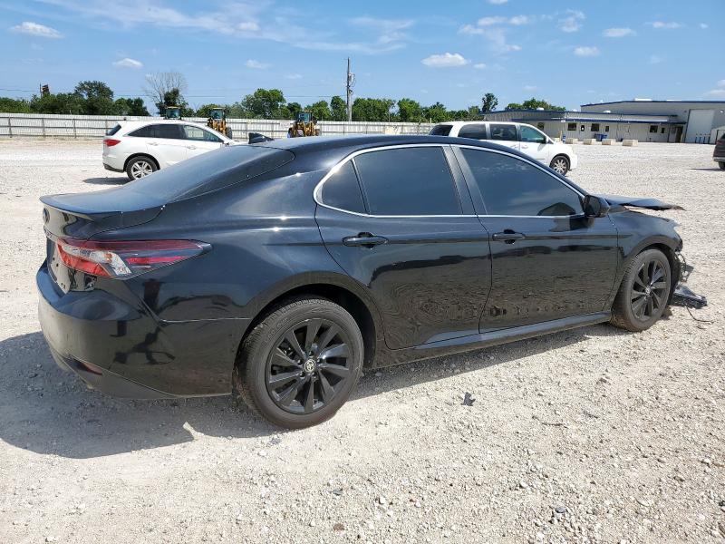 4T1C11AK6NU688372 - 2022 TOYOTA CAMRY LE BLACK photo 3