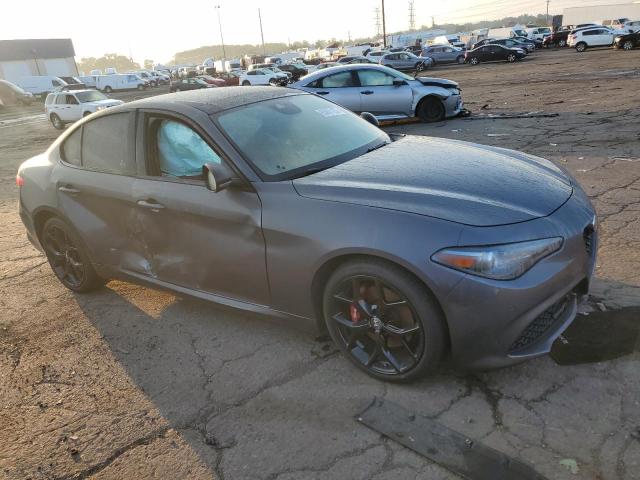 ZARFANAN8L7633801 - 2020 ALFA ROMEO GIULIA GRAY photo 4