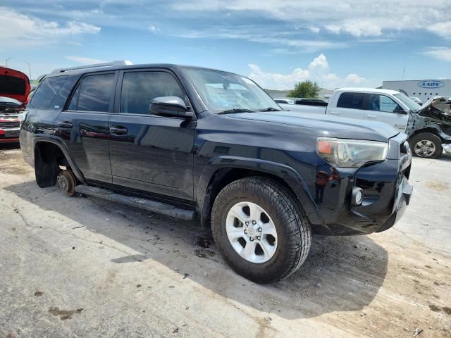 JTEZU5JR3J5184565 - 2018 TOYOTA 4RUNNER SR5 შავი ფოტო 4