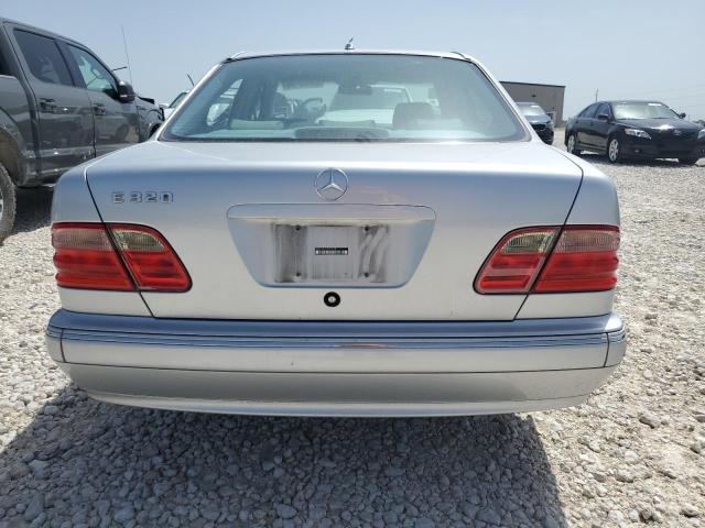 WDBJF65J81B274428 - 2001 MERCEDES-BENZ E 320 SILVER photo 6