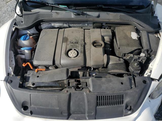 3VWJP7AT0CM611193 - 2012 VOLKSWAGEN BEETLE WHITE photo 11