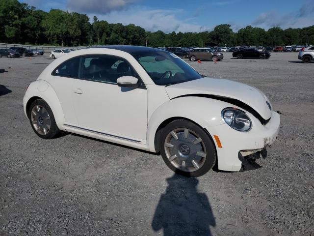 3VWJP7AT0CM611193 - 2012 VOLKSWAGEN BEETLE WHITE photo 4