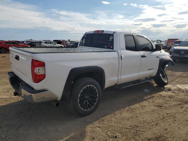 5TFUW5F18FX431702 - 2015 TOYOTA TUNDRA DOUBLE CAB SR/SR5 WHITE photo 3