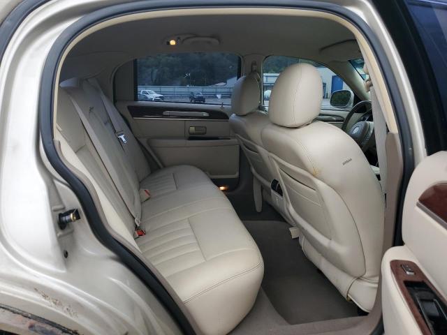 1LNHM81W54Y619379 - 2004 LINCOLN TOWN CAR EXECUTIVE BEIGE photo 10