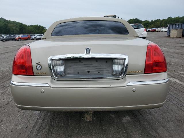 1LNHM81W54Y619379 - 2004 LINCOLN TOWN CAR EXECUTIVE BEIGE photo 6