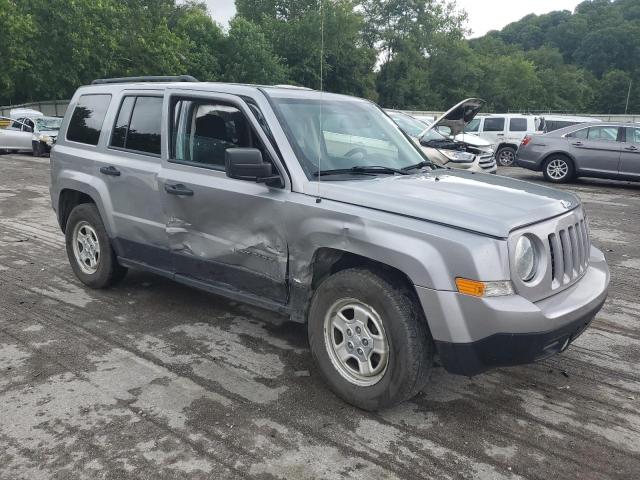 1C4NJPBA8GD799983 - 2016 JEEP PATRIOT SPORT SILVER photo 4