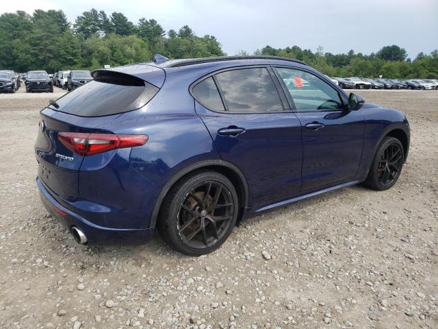 ZASFAKNN2J7B64874 - 2018 ALFA ROMEO STELVIO TI SPORT BLUE photo 3