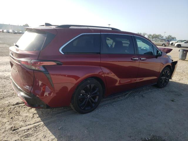 5TDXRKEC7NS125181 - 2022 TOYOTA SIENNA XSE RED photo 3