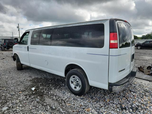 1GAZG1FG1C1168296 - 2012 CHEVROLET EXPRESS G3 LT WHITE photo 2