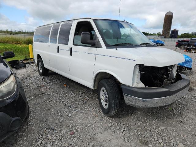 1GAZG1FG1C1168296 - 2012 CHEVROLET EXPRESS G3 LT WHITE photo 4
