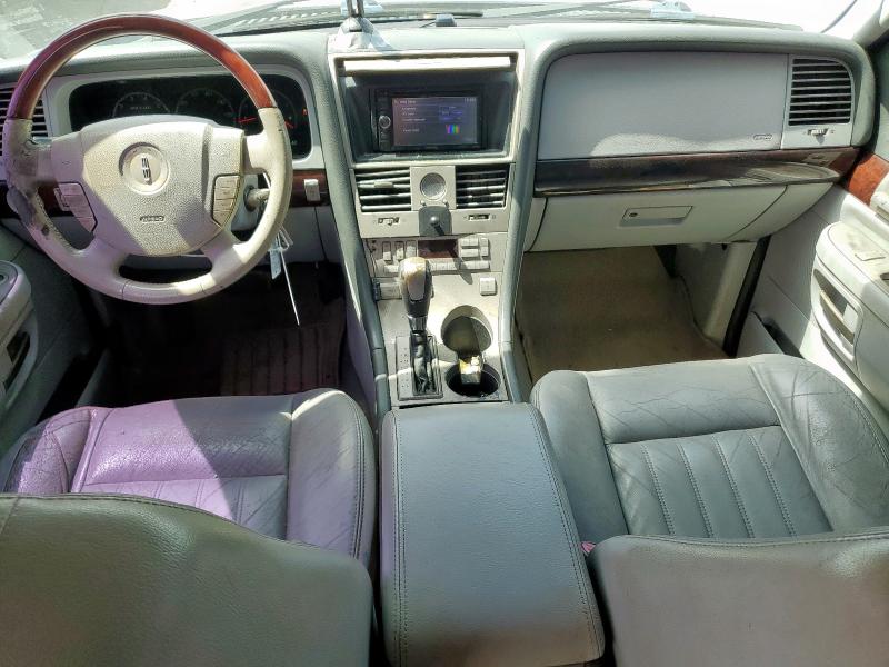 5LMEU68H75ZJ16542 - 2005 LINCOLN AVIATOR Argent photo 8