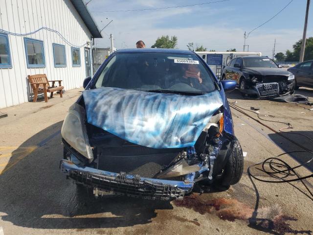 JHMGE8H48AC016869 - 2010 HONDA FIT SPORT ლურჯი ფოტო 5