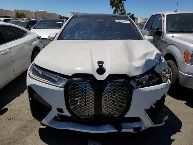 WB523CF07PCM54839 - 2023 BMW IX XDRIVE50 WHITE photo 5