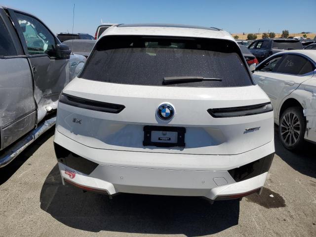 WB523CF07PCM54839 - 2023 BMW IX XDRIVE50 WHITE photo 6