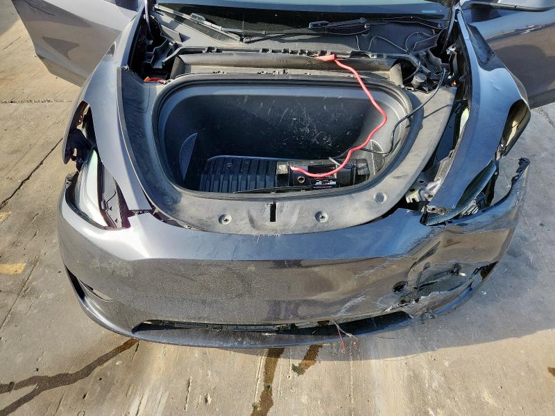 7SAYGDED4RF106941 - 2024 TESLA MODEL Y Grau Foto 11