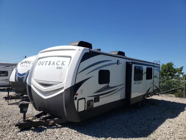 4YDT32526JB452886 - 2018 KEYSTONE OUTBACK WHITE photo 2