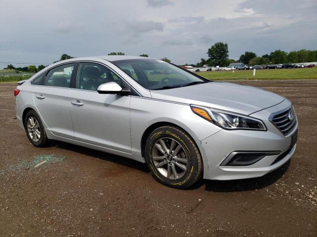 5NPE24AF8GH264266 - 2016 HYUNDAI SONATA SE SILVER photo 4