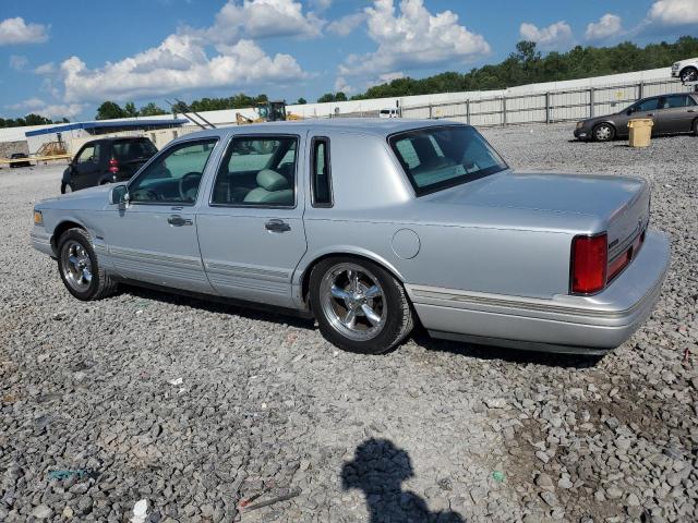 1LNLM81W1VY733021 - 1997 LINCOLN TOWN CAR EXECUTIVE Արծաթագույն լուսանկար 2