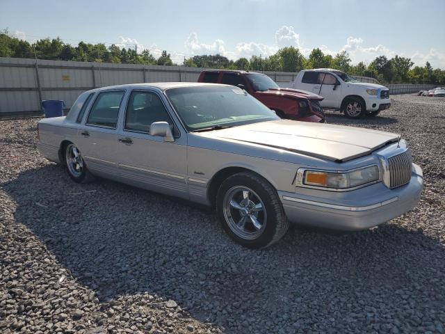 1LNLM81W1VY733021 - 1997 LINCOLN TOWN CAR EXECUTIVE Արծաթագույն լուսանկար 4