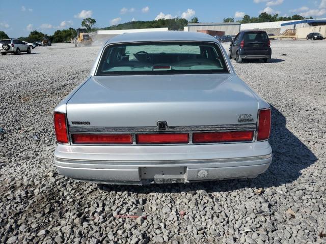 1LNLM81W1VY733021 - 1997 LINCOLN TOWN CAR EXECUTIVE Արծաթագույն լուսանկար 6