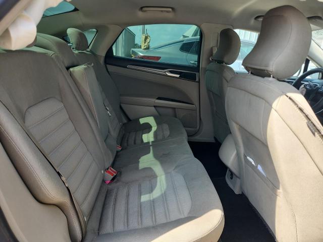 3FA6P0HD0JR227760 - 2018 FORD FUSION SE 白色 照片 10