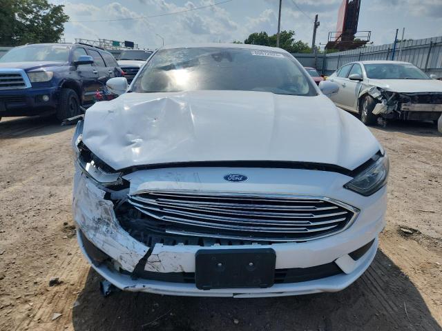 3FA6P0HD0JR227760 - 2018 FORD FUSION SE 白色 照片 5
