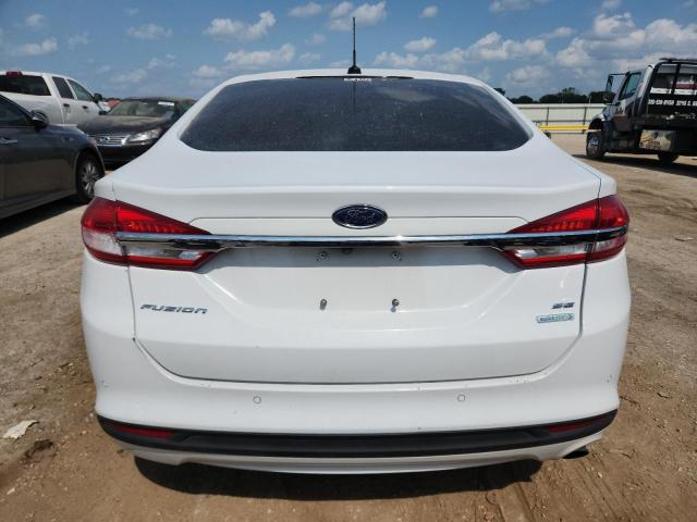3FA6P0HD0JR227760 - 2018 FORD FUSION SE 白色 照片 6