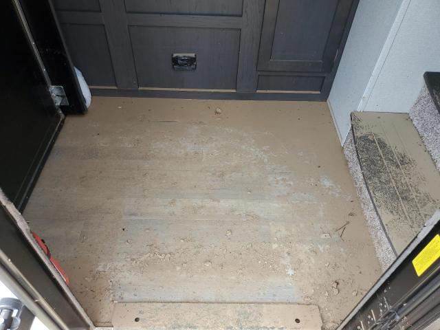 4YDF32B26M1533172 - 2021 KEYSTONE SPRINTER WHITE photo 9