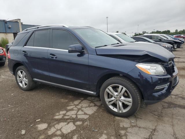 4JGDA5HB3FA534464 - 2015 MERCEDES-BENZ ML 350 4MATIC BLUE photo 4