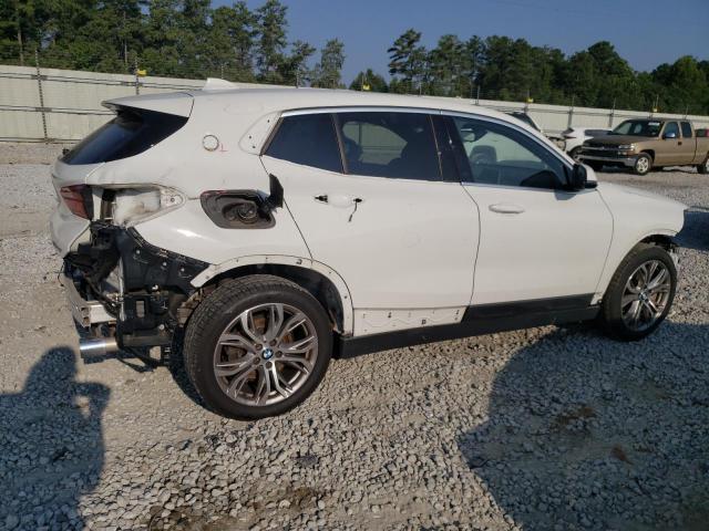 WBXYJ5C38JEF79770 - 2018 BMW X2 XDRIVE28I WHITE photo 3