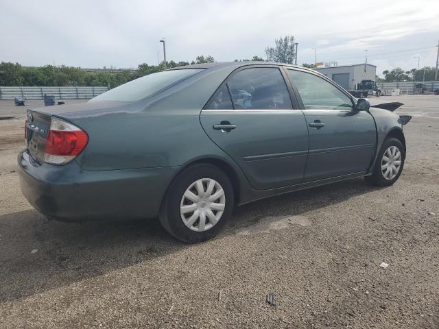 JTDBE32K650307979 - 2005 TOYOTA CAMRY LE GREEN photo 3