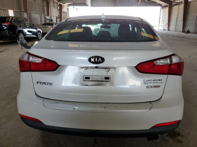 KNAFX4A8XE5049697 - 2014 KIA FORTE EX WHITE photo 6