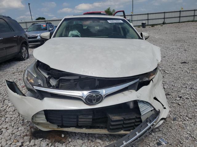 4T1BK1EB9JU278937 - 2018 TOYOTA AVALON XLE WHITE photo 5