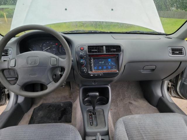 2HGEJ6610YH586441 - 2000 HONDA CIVIC BASE SILVER photo 9
