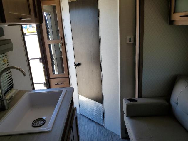 5ZT2RPFC9LV019547 - 2020 WILDWOOD MOTOR HOME WHITE photo 6