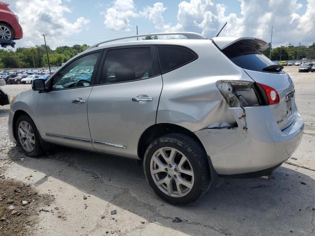 JN8AS5MT2DW516478 - 2013 NISSAN ROGUE S SILVER photo 2