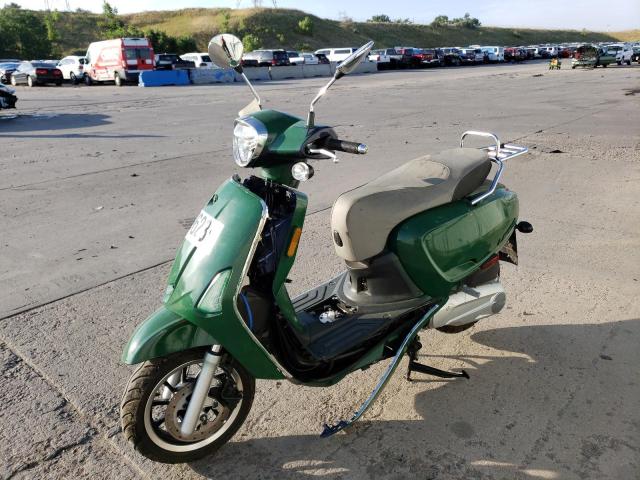 LC2DBJ143KC100238 - 2019 KYMCO USA INC LIKE 150 GREEN photo 2