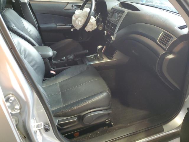 JF2SHGGC5DH437608 - 2013 SUBARU FORESTER TOURING ვერცხლისფერი ფოტო 5