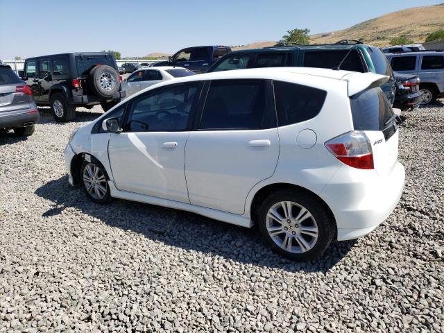 JHMGE8H49AC038878 - 2010 HONDA FIT SPORT WHITE photo 2