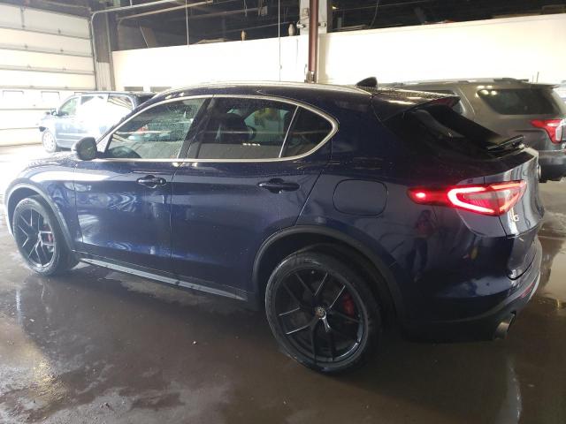 ZASFAKBN4J7B78912 - 2018 ALFA ROMEO STELVIO TI BLUE photo 2