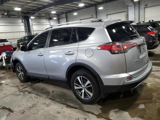 2T3RFREVXHW676106 - 2017 TOYOTA RAV4 XLE SILVER photo 2